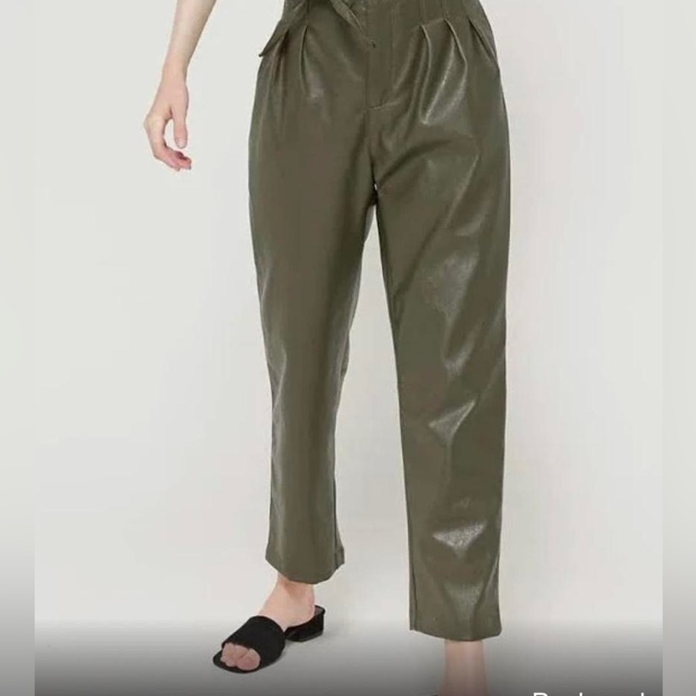 Pleated ankle length green leather pants